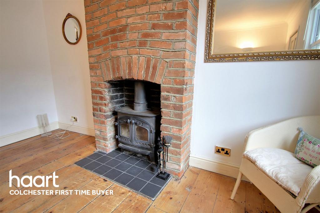 Wellington Street, Colchester 2 bed terraced house £200,000