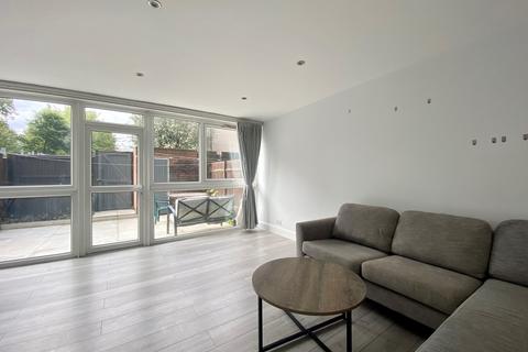3 bedroom flat to rent, Marlborough Road, Upper Holloway