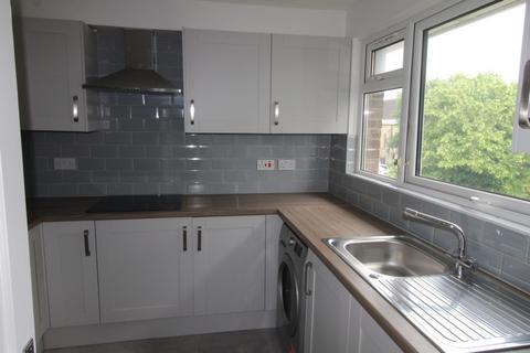 2 bedroom flat to rent, Boston Court, Selhurst Road, South Norwood, SE25