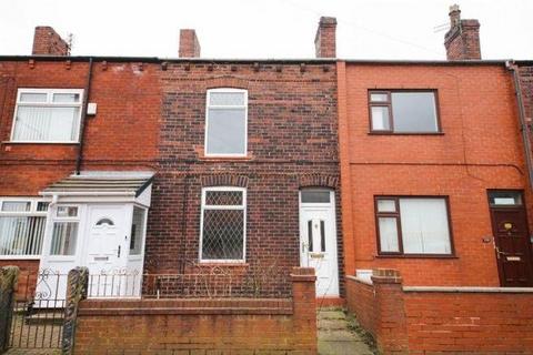 3 bedroom terraced house to rent, Warrington Road,, Abram