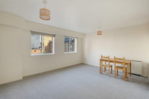 Studio to rent, Jessop Court, City Centre
