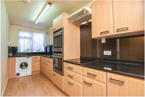 4 bedroom terraced house to rent, Ruby Way, Colindale