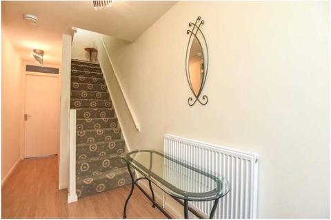 4 bedroom terraced house to rent, Ruby Way, Colindale
