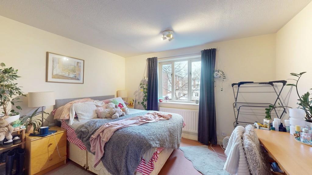 Bedroom 1 - Angle 1