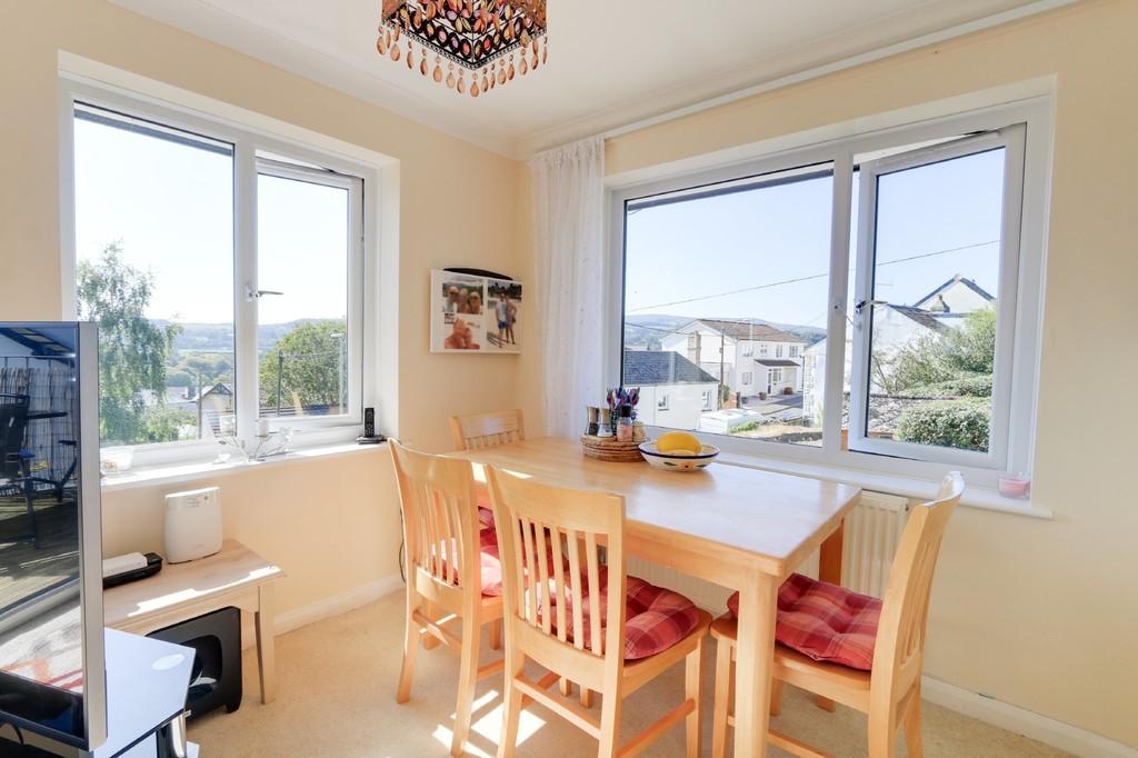 Mary Street, Bovey Tracey 4 bed detached bungalow £380,000