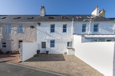 Vale Road St Sampson Guernsey 3 Bed Semi Detached House 475 000