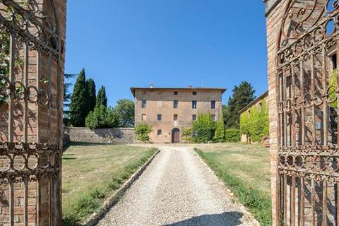 25 bedroom villa, Sovicille, Siena, Tuscany