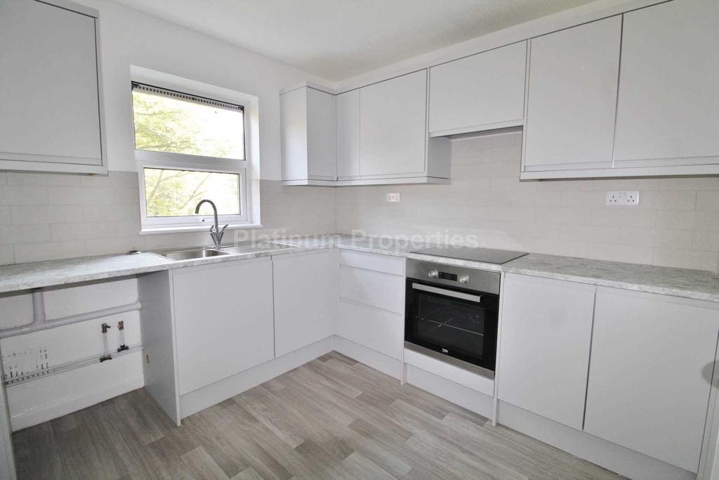 Walpole Road, Cambridge 2 bed flat £1,050 pcm (£242 pw)