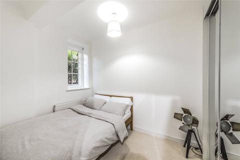 2 bedroom apartment to rent, Hillsborough Court, Mortimer Crescent, Maida Vale, London, NW6