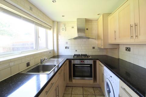 2 bedroom maisonette to rent - Exton Close, Lordswood, ME5
