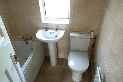 undefined, oakley road, luton LU4