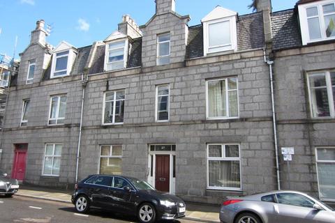 1 bedroom flat to rent, Wallfield Place, Top Right, AB25