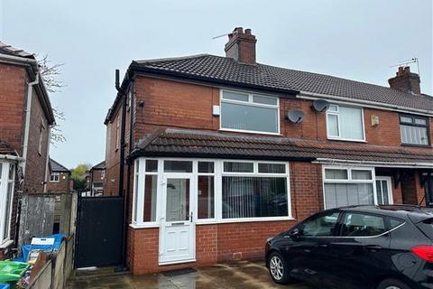 16 Fife Avenue, Chadderton, Oldham, OL9 8AG