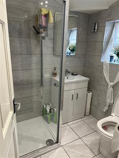 16 Fife Avenue, Chadderton, Oldham, OL9 8AG