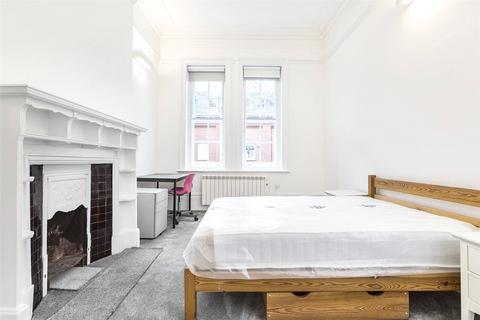 undefined, Bedford Avenue, London, WC1B