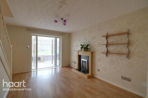 2 bedroom semi-detached house to rent, Blake Close, Cannock