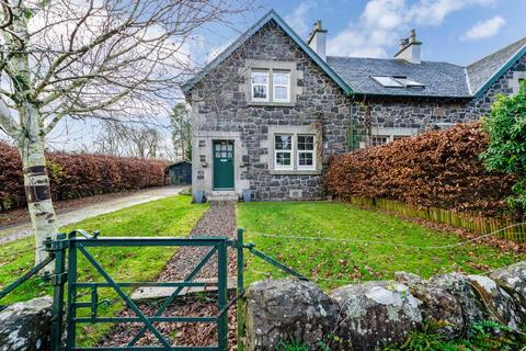 2 bedroom semi-detached house to rent, Milton Road, Kilmacolm