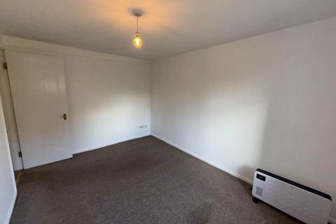 Peninsula Building, toliKersal Way, Off Littleton Road