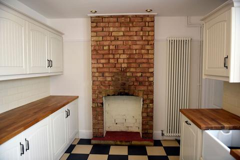 2 bedroom end of terrace house to rent, Wilby, Northants