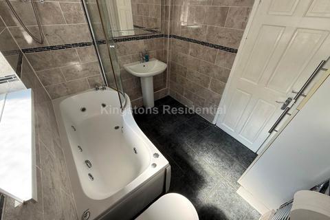 5 bedroom terraced house to rent, Letty Street, Cardiff CF24