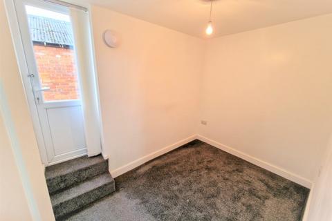 1 bedroom flat to rent - Station Road, Redcar, TS10