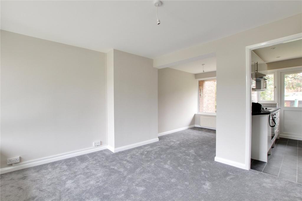 Mansfield Road, Worthing, West Sussex, BN11 2 bed semidetached house