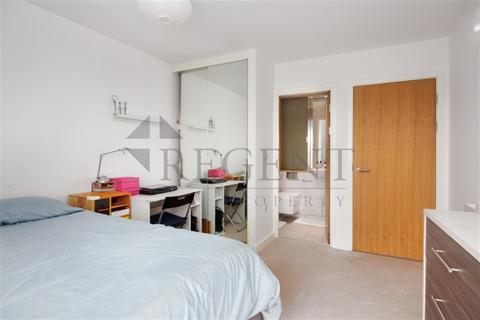 2 bedroom apartment for sale, Maud Street, East Village, E16