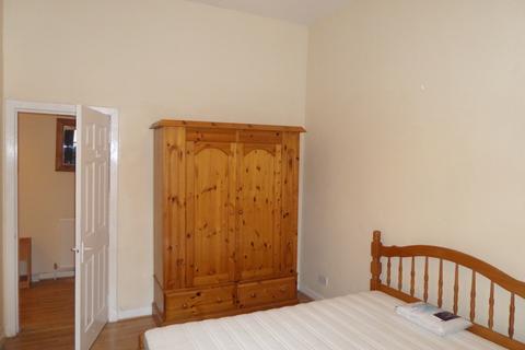 2 bedroom apartment to rent, Dumbarton Road, Partick G11