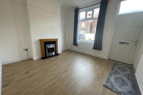 2 bedroom end of terrace house to rent, Florist Street, Stockport