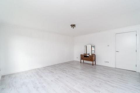 2 bedroom apartment to rent, Cocklebie Road, Kilmarnock