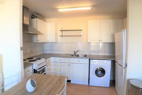 2 bedroom apartment to rent, Swansea Court, London