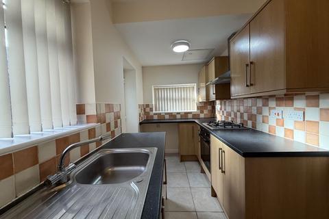 2 bedroom townhouse to rent, Fairfax Street, Stoke-On-Trent