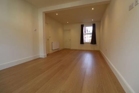 2 bedroom terraced house to rent, Symington Street, St. James
