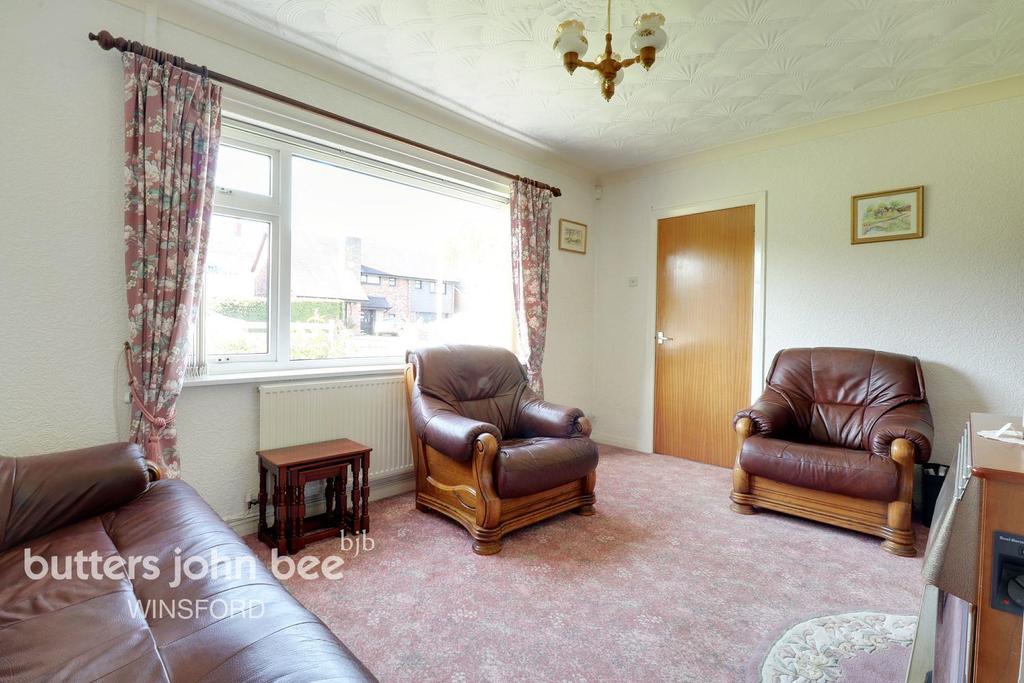 Beeston Drive, Winsford 3 bed semidetached house £170,000