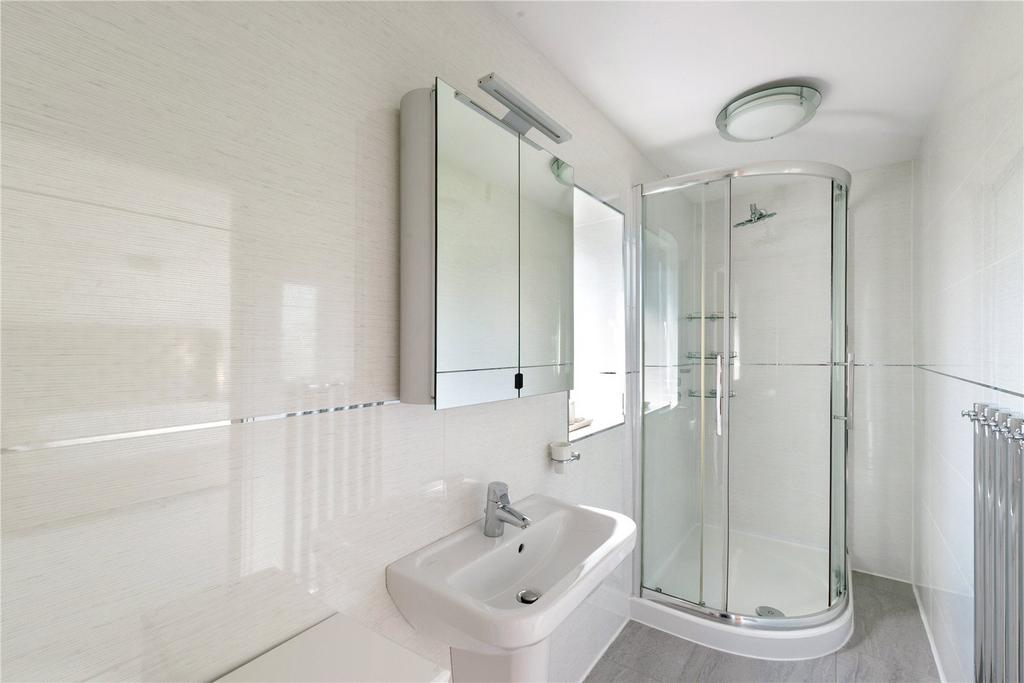 Bed 1 En Suite