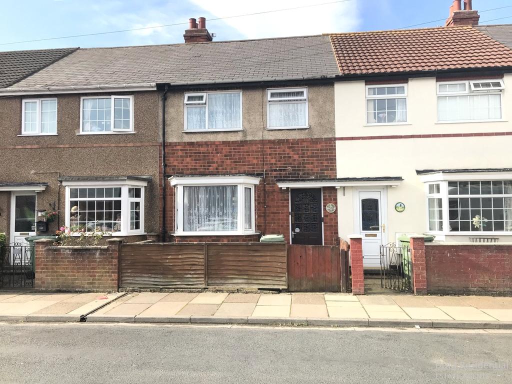 Lister Street, Grimsby, North Lincolnshire, DN31 3 bed terraced house £57,000
