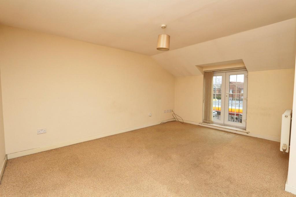 37 Glenmuir Close, Irlam 2 bed apartment £95,000