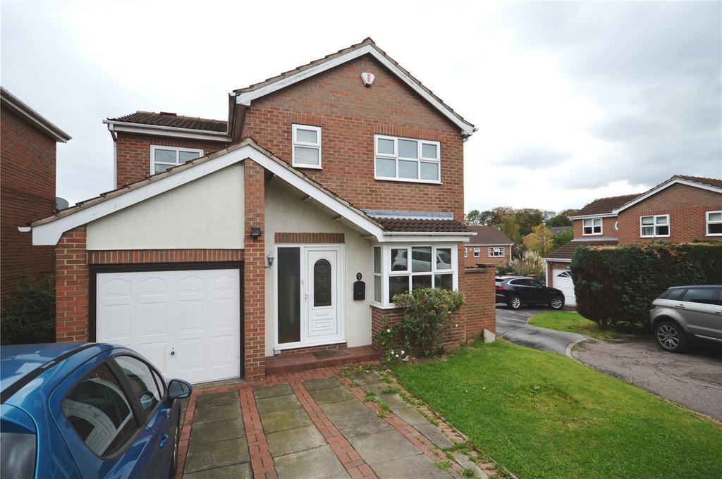 Brackenwood Court, Outwood, Wakefield, West Yorkshire 4 bed detached