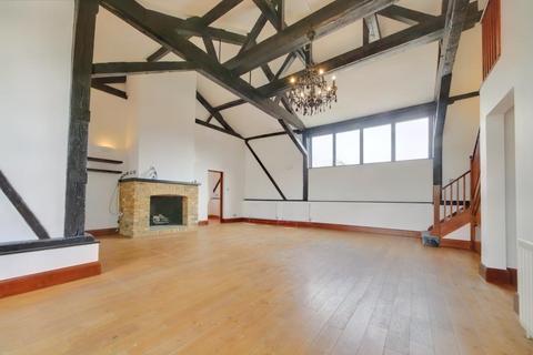 4 bedroom barn conversion to rent, The Clock Tower, Woodhall Lane, Shenley