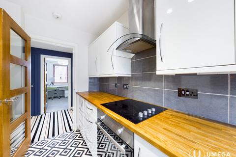 3 bedroom flat to rent - Dalgety Road, Meadowbank, Edinburgh, EH7