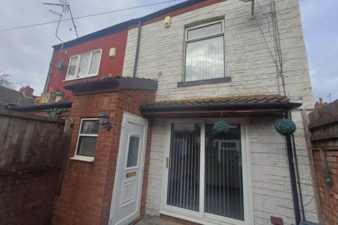 2 bedroom terraced house to rent, Colenso Villas, Barnsley St, Hull, HU8