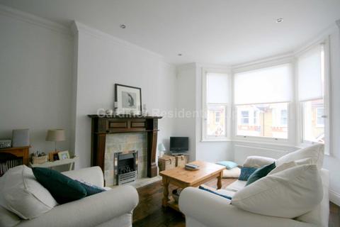 3 bedroom maisonette to rent, Whellock Road, Chiswick