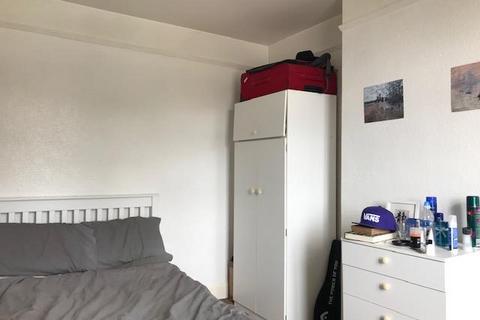 1 bedroom in a house share to rent, Stephen Road,  Headington,  OX3