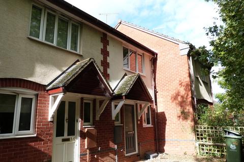 2 bedroom terraced house to rent, Fielden Row, Worcester