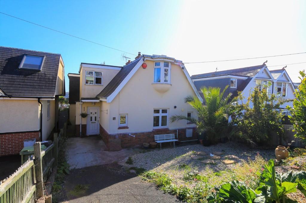 Yannon Drive, Teignmouth 4 bed detached house £350,000