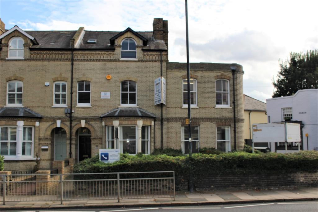 New London Road, Chelmsford, Essex, CM2 Office to rent £325 pcm £