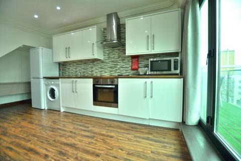 undefined, Commercial Road, London E1