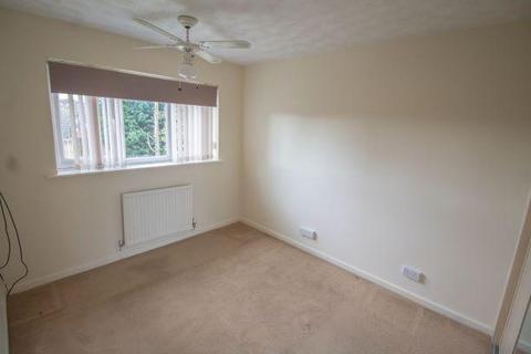 3 bedroom semi-detached house to rent, Deer Park Drive, Arnold, Nottingham, NG5 8SA