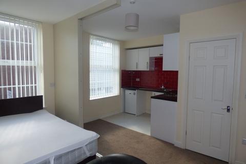 1 bedroom apartment to rent, Flat 4, York House, Cleveland Street, DN1