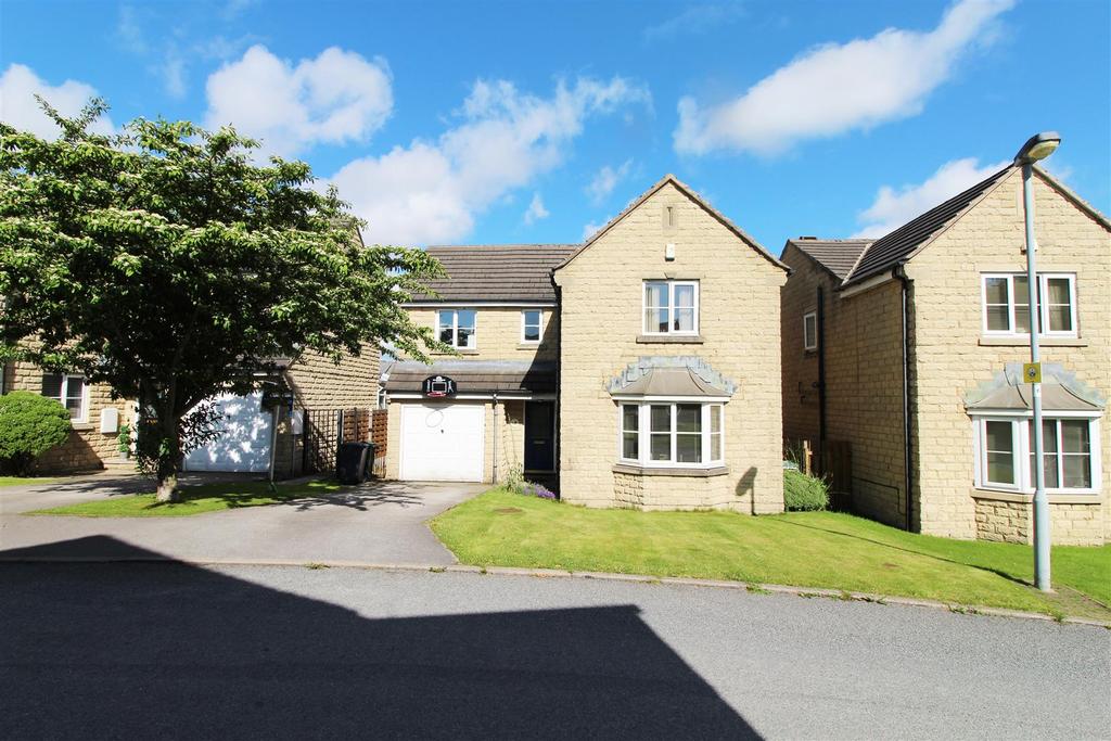 Brambling Drive, Bradford 5 bed house £210,000